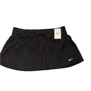 Nike Women's Solid Element Swim Board Skirt In Black, Size 1X